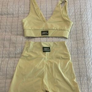 Daily Drills Lemon Activewear set